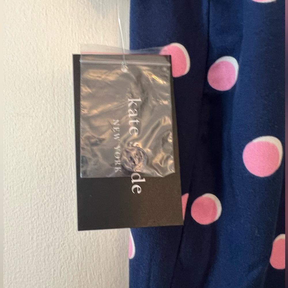 Kate Spade Notch Collar Short Sleeve Capri Length Navy Pink Dot Pajama Set - Picture 3 of 8